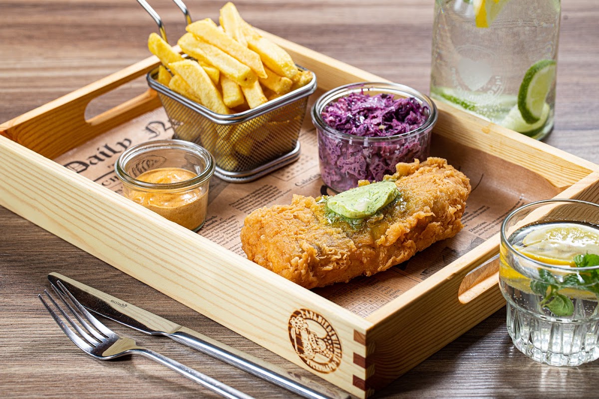 Bear Paw Bar & Restaurant-4