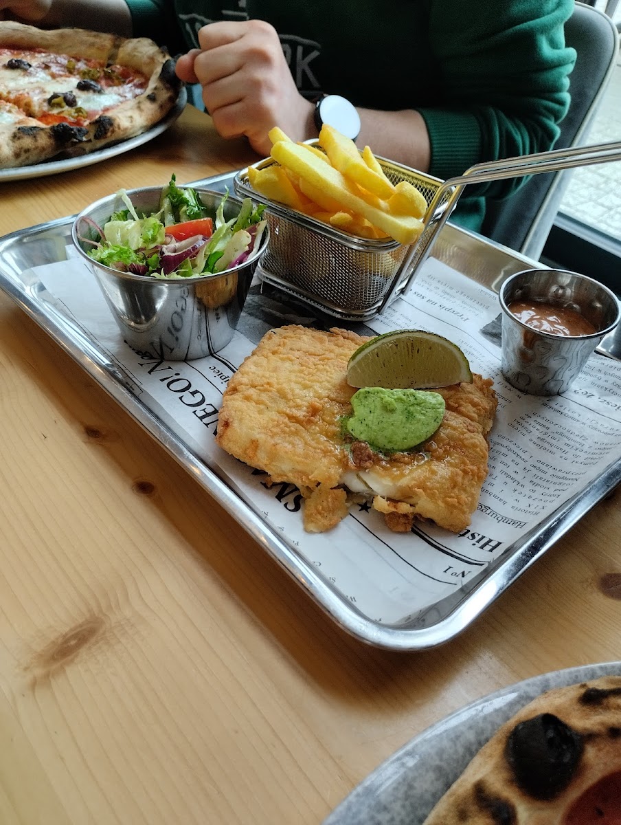 Bear Paw Bar & Restaurant-5