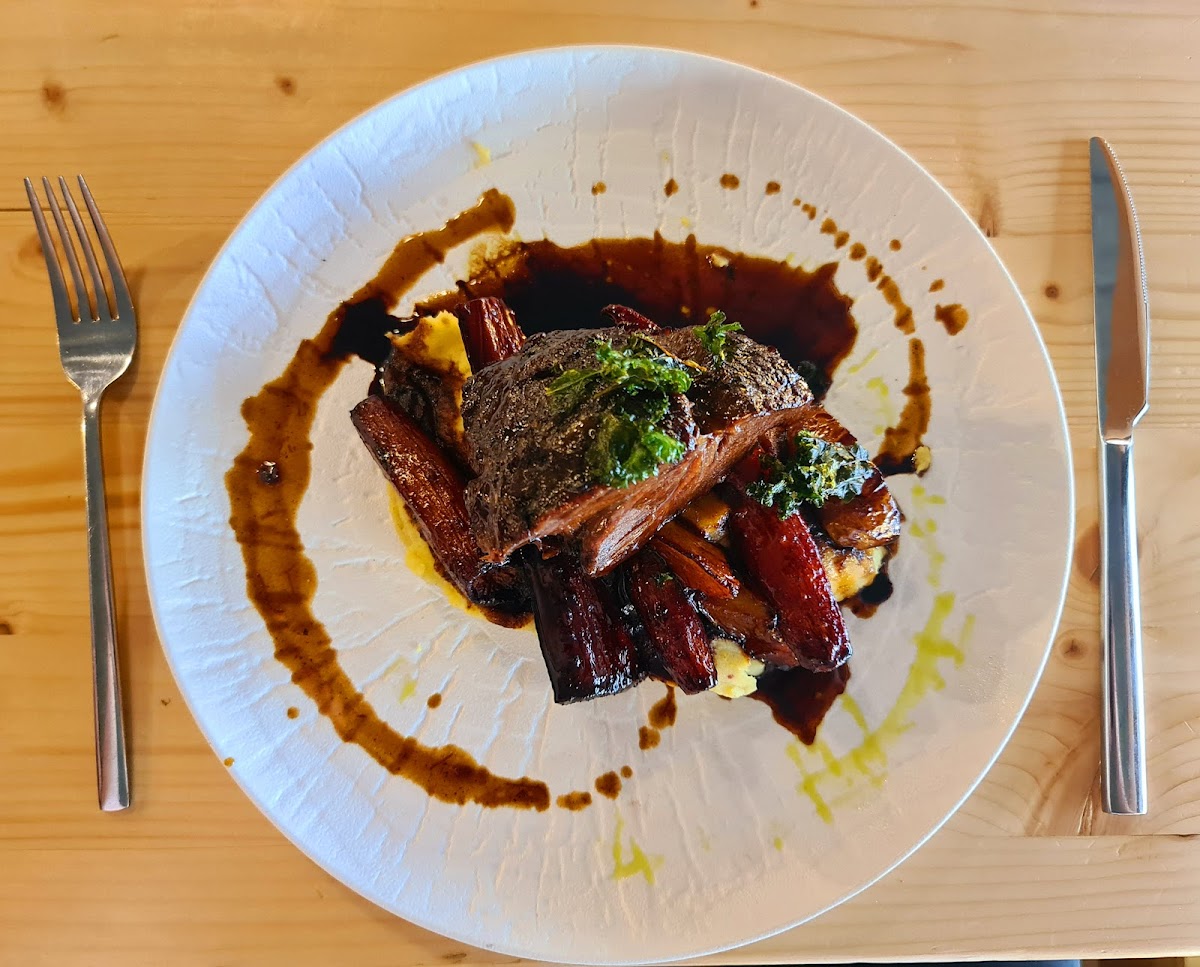 Bear Paw Bar & Restaurant-6